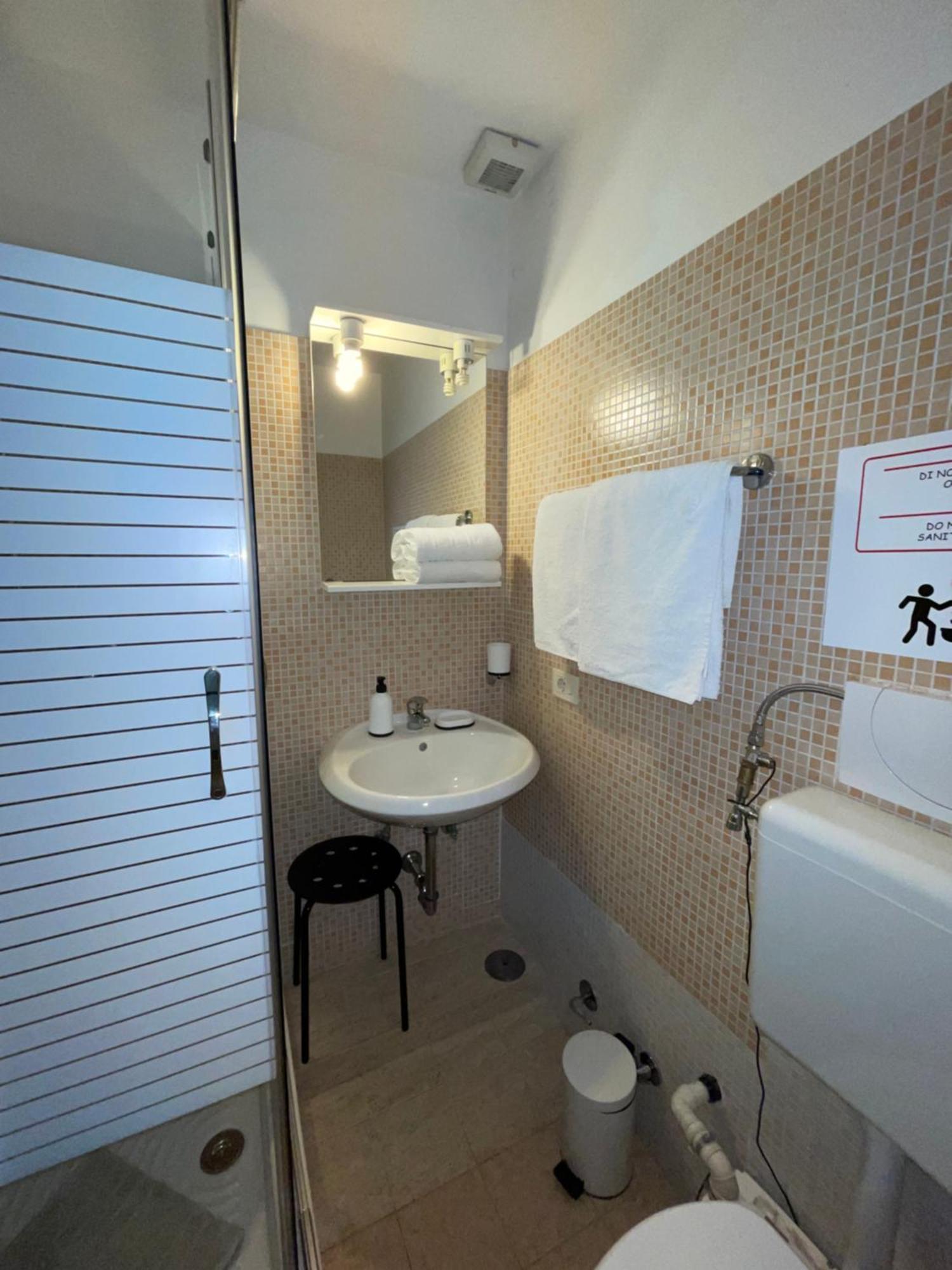 Guest House Meret Rome Exterior photo